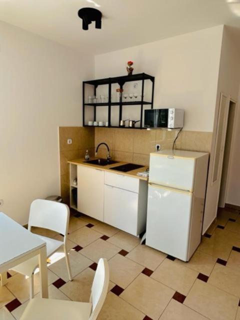 Oasis Blue Apartment Primosten Exterior photo